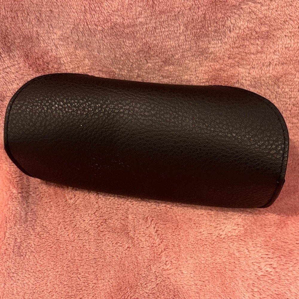 Ray-Ban Black Sunglasses Case with Gold Logo - Picture 4 of 4